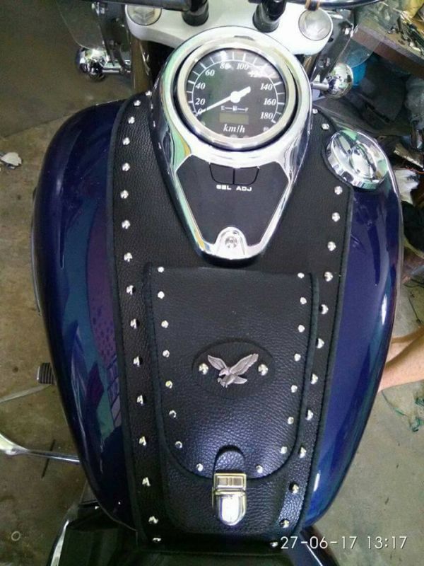 Накладка suzuki vl800 /c50