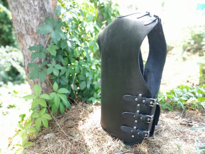 Жилет 16