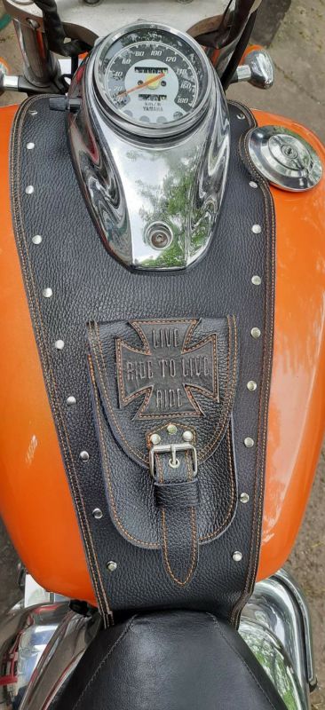 Накладка на бак Drag Star 400/650